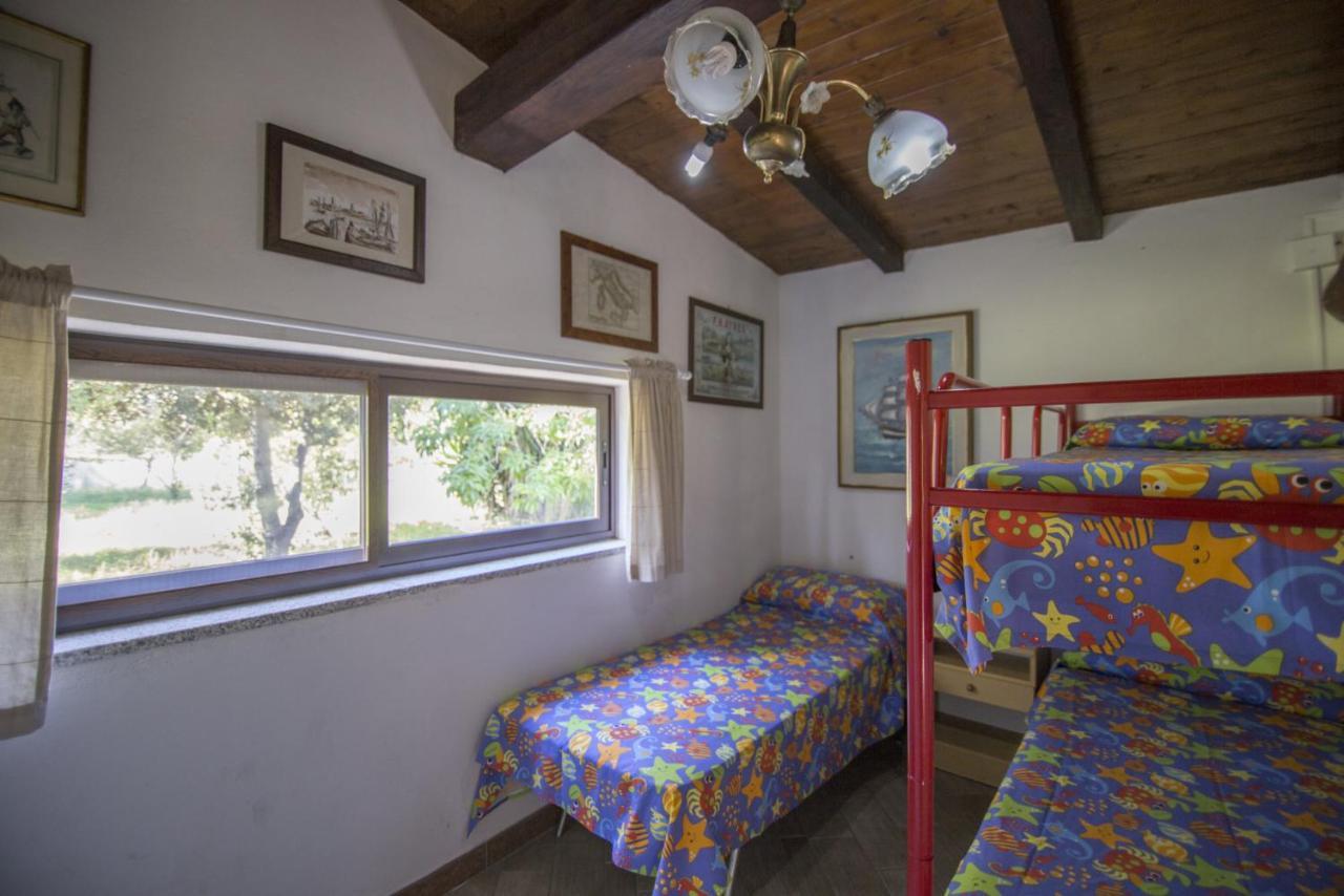 Campeggio Villaggio Sos Flores トルトリ エクステリア 写真